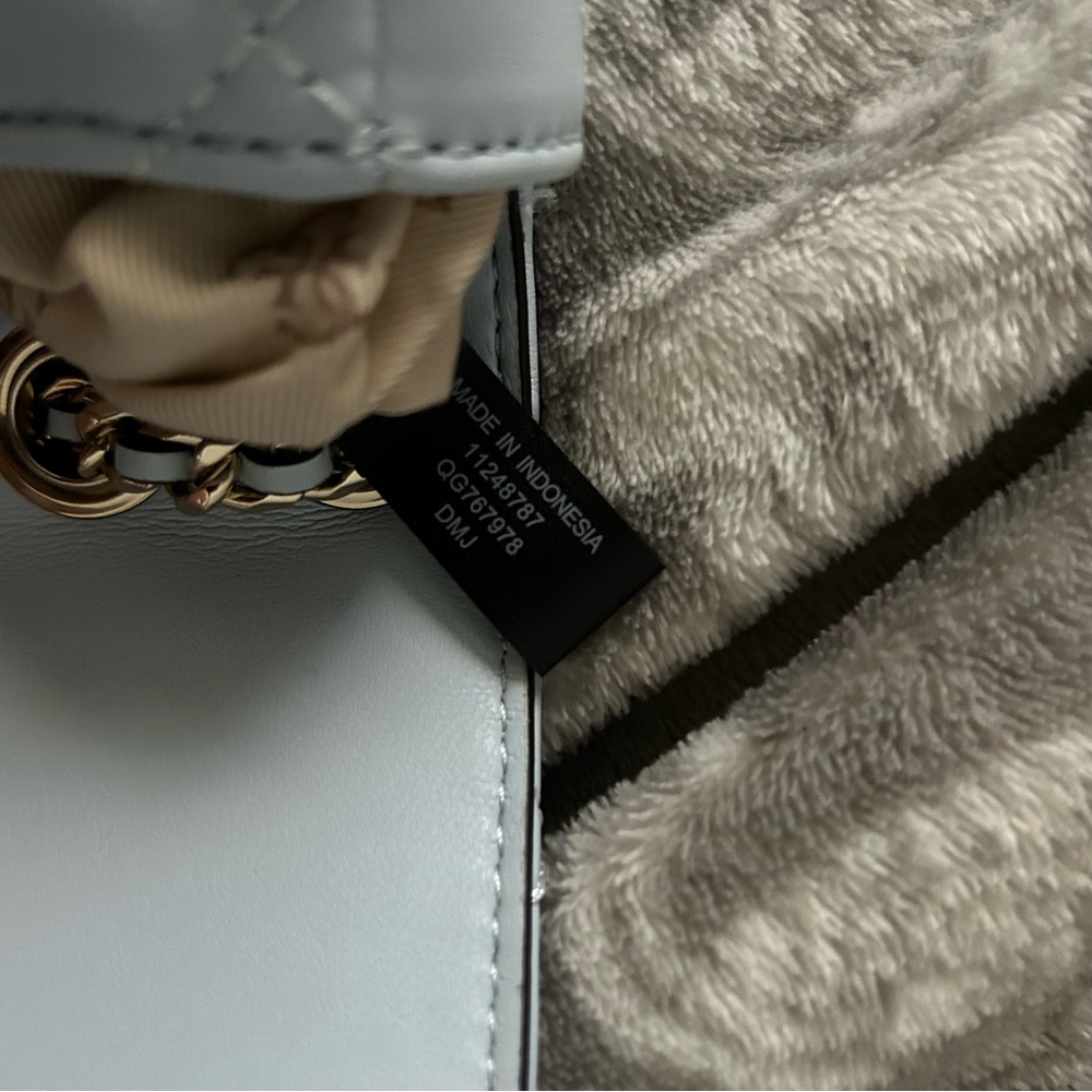 Guess cross body bag - Picture 4 of 6